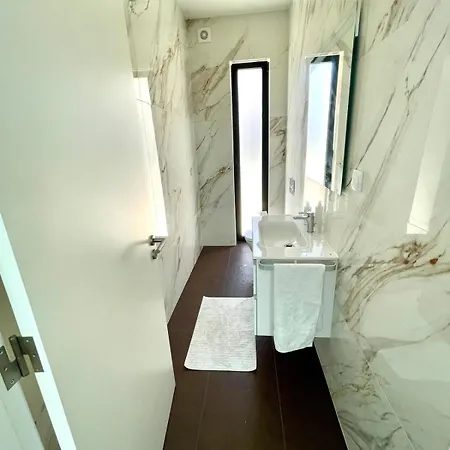 Вилла Casa Iroko - A Modern Villa, With Private Pool, In A Quiet Area *