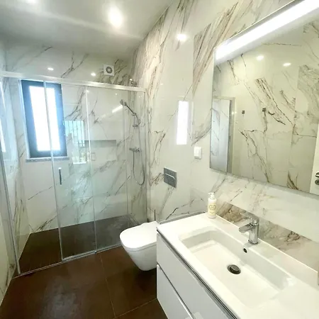 Villa Casa Iroko - A Modern Villa, With Private Pool, In A Quiet Area *